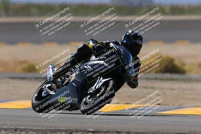 media/Oct-08-2022-SoCal Trackdays (Sat) [[1fc3beec89]]/Turn 14 (1050am)/